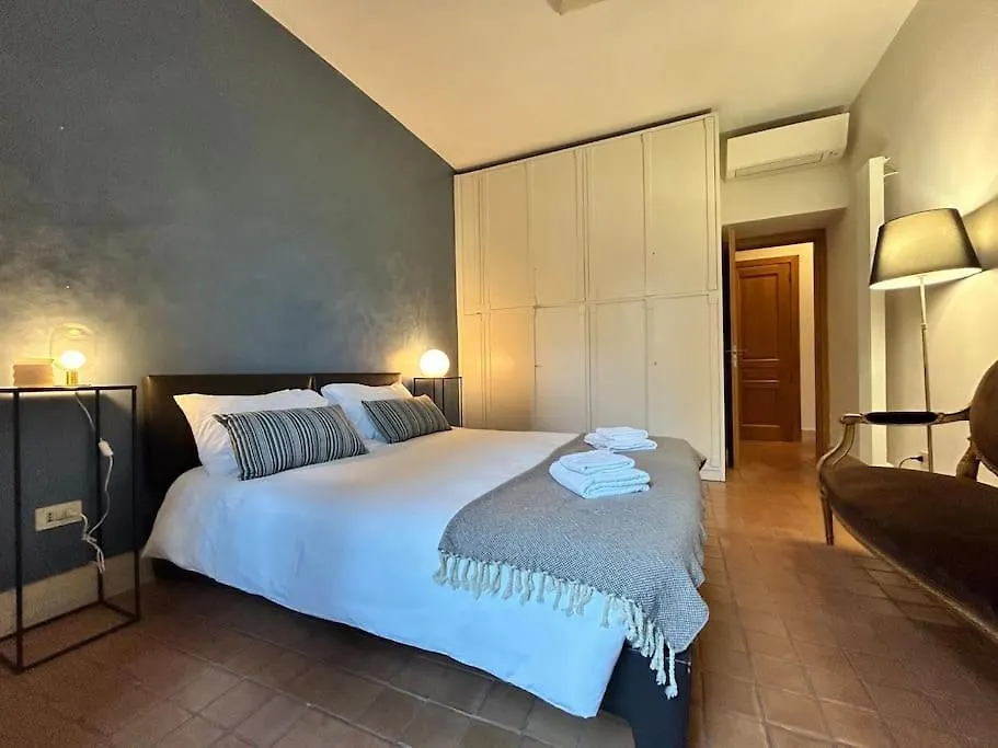 Elegant 3 Bedrooms Apartment Colosseum - San Giovanni Rome