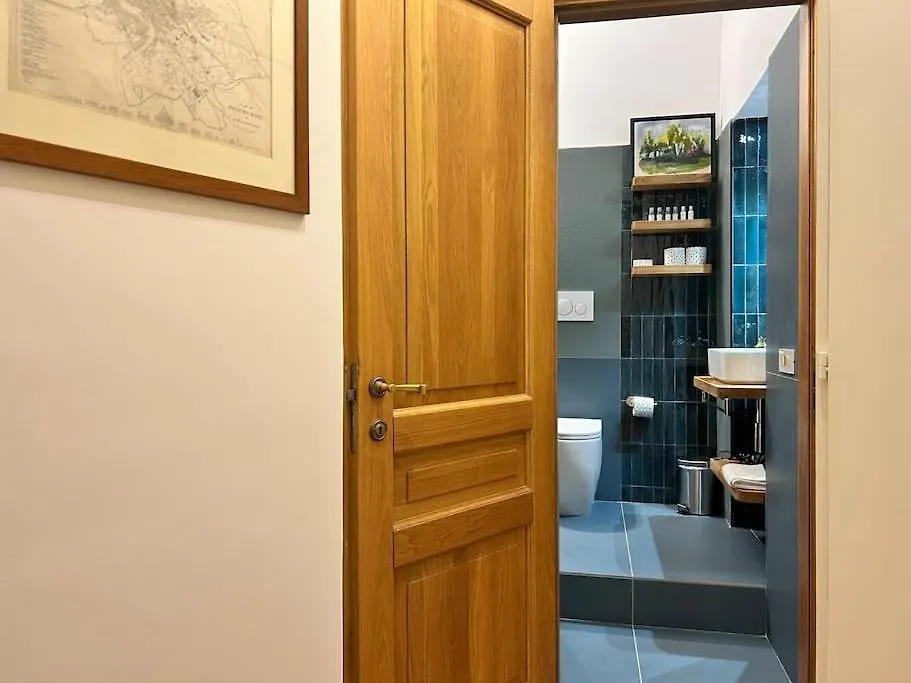 Elegant 3 Bedrooms Apartment Colosseum - San Giovanni Rome 0*,