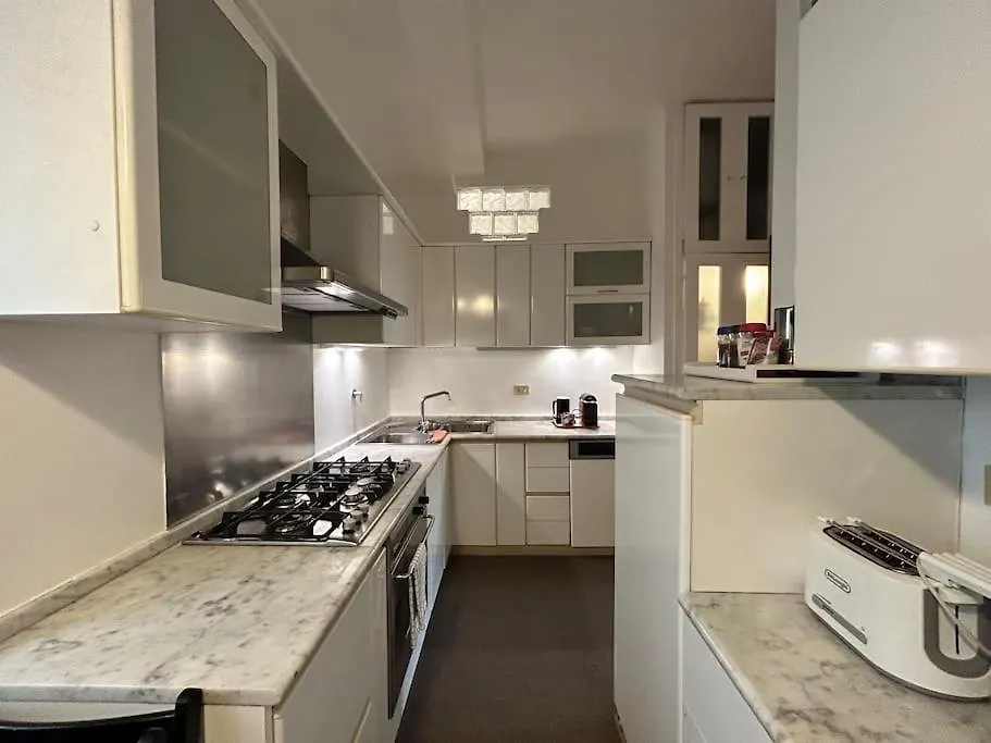 Elegant 3 Bedrooms Apartment Colosseum - San Giovanni Rome
