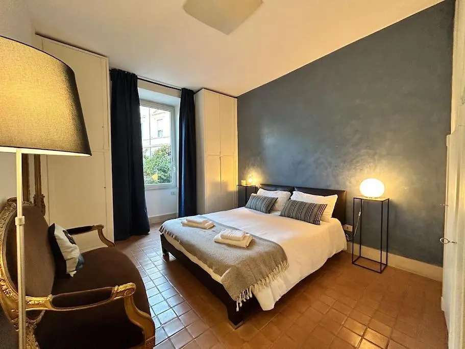 Elegant 3 Bedrooms Apartment Colosseum - San Giovanni Rome