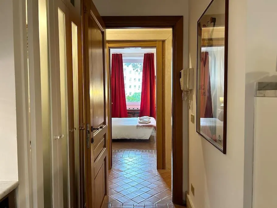 Elegant 3 Bedrooms Apartment Colosseum - San Giovanni Rome