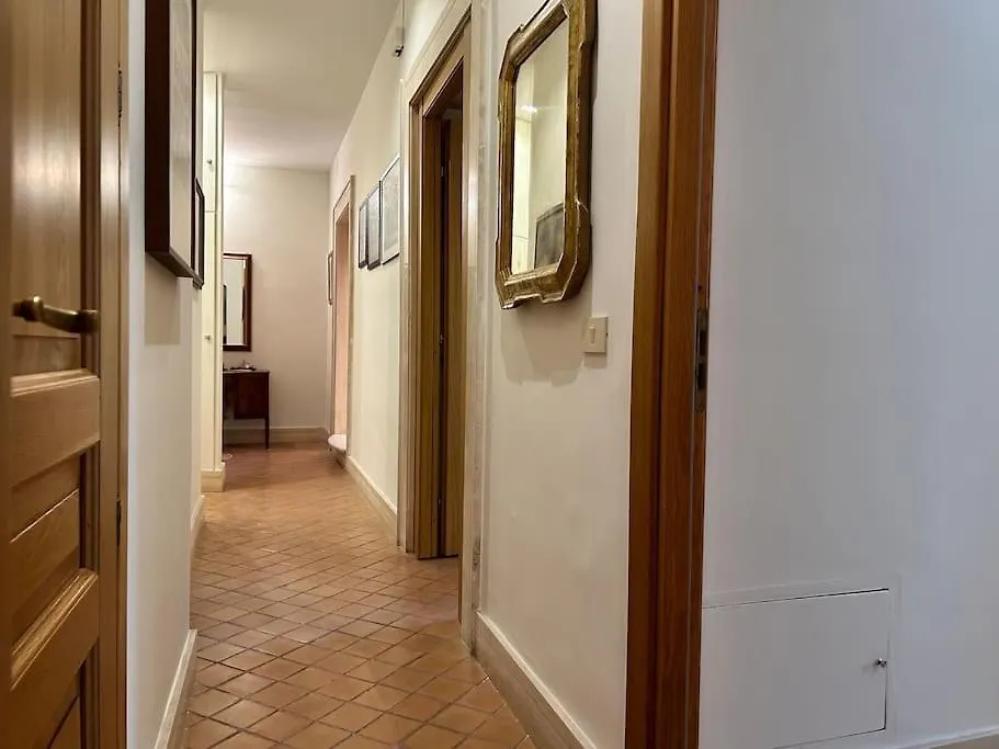 Elegant 3 Bedrooms Apartment Colosseum - San Giovanni Rome