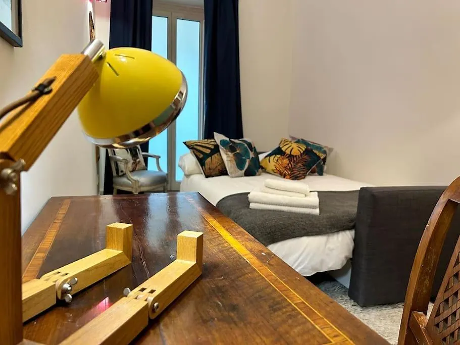 Elegant 3 Bedrooms Apartment Colosseum - San Giovanni Rome